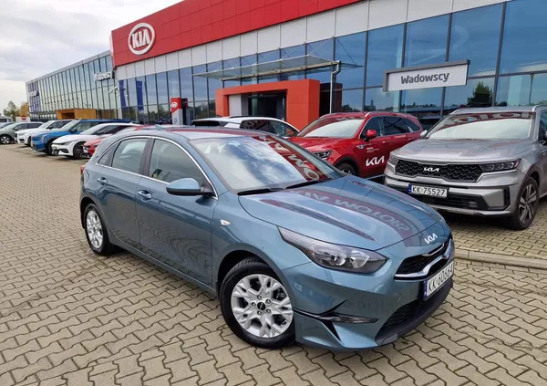 kia libiąż Kia Ceed cena 89900 przebieg: 25780, rok produkcji 2022 z Libiąż